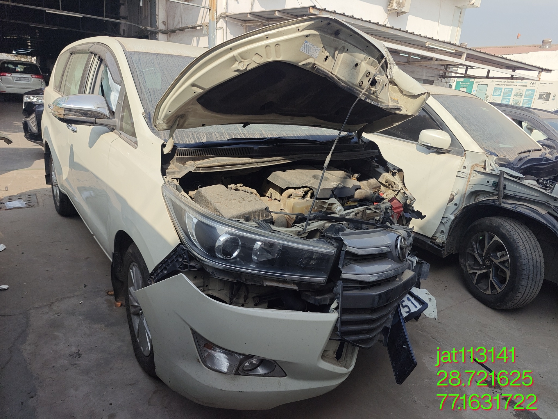 TOYOTA INNOVA CRYSTA 2.8 ZX AT 7 STR