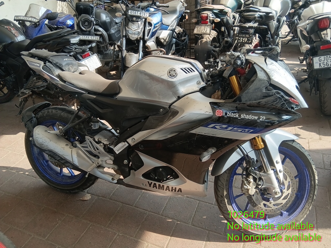 YAMAHA R15M