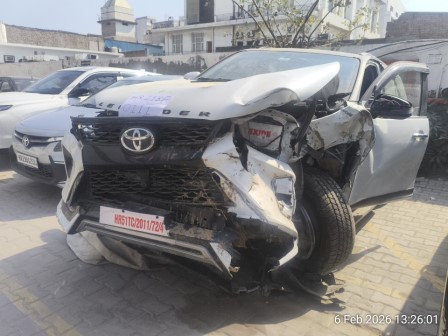 TOYOTA FORTUNNER NEODRIVELEGENDER AT