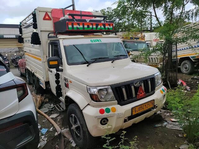 Mahindra BOLERO