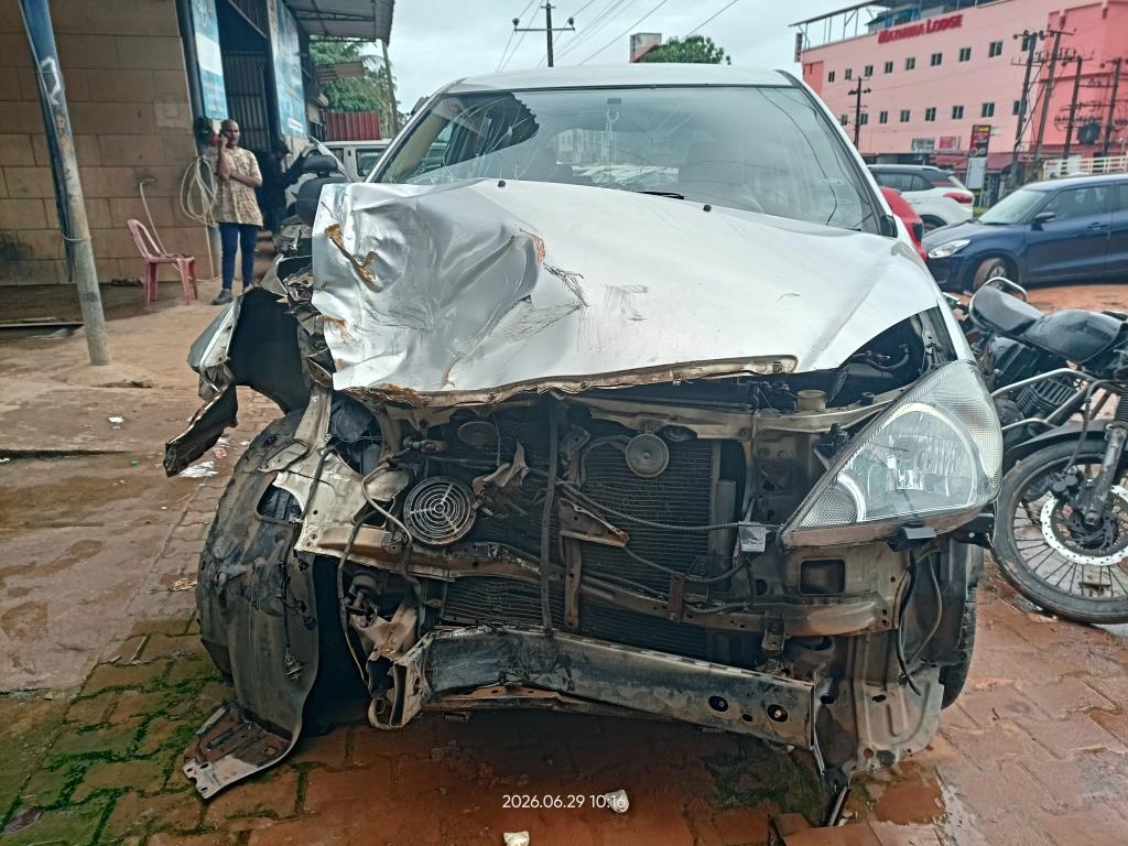 INNOVA 2.5 VX 8 STR