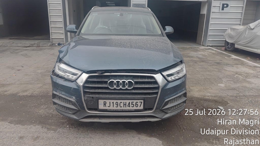 Audi Q3 30 TDI