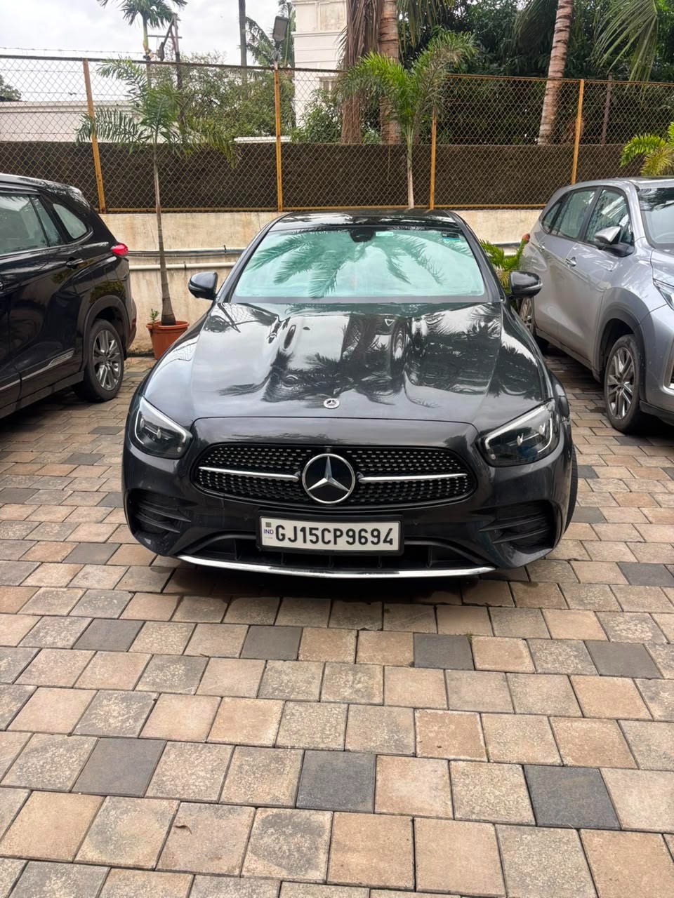MERCEDES-BENZ. E-CLASS