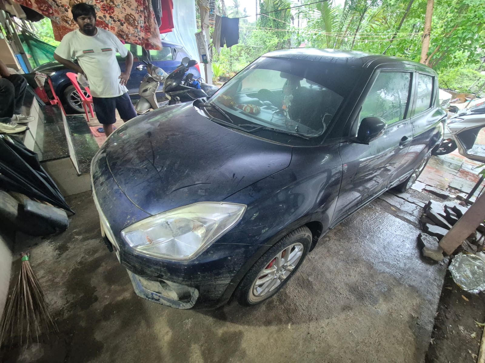 MARUTI SWIFT