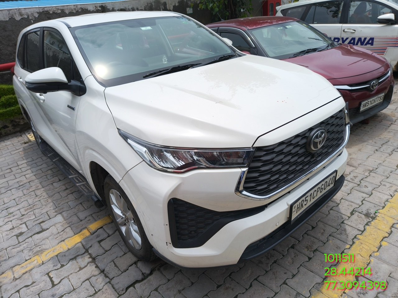 TOYOTA INNOVA HYCROSS VX HYBRID 8 STR