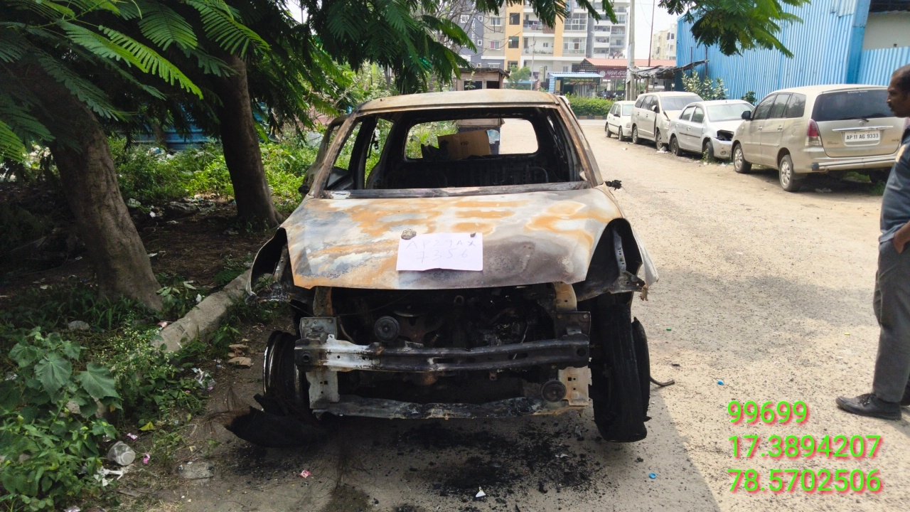 MARUTI SWIFT ZXI.