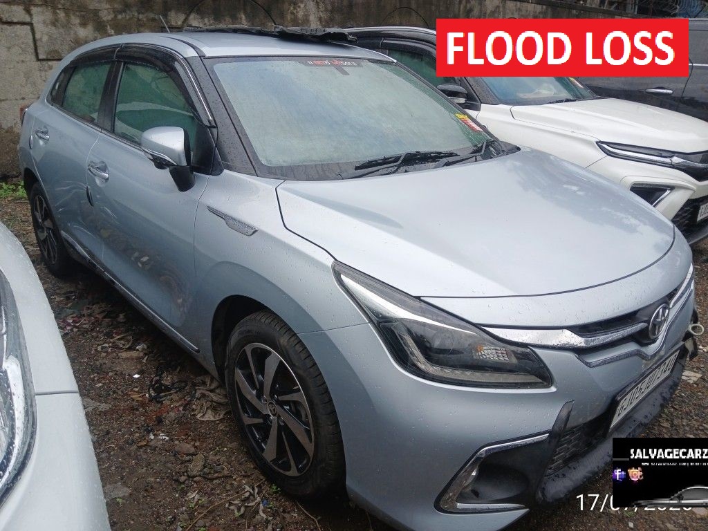 Toyota Glanza V (MT)