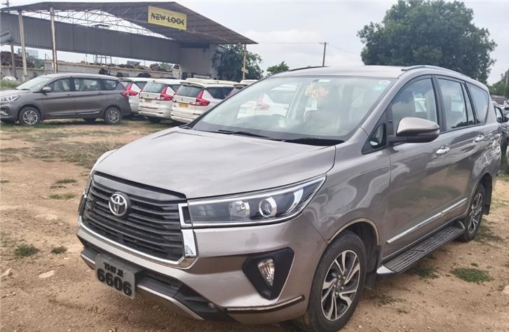BANK RECOVERED - Toyota Innova Crysta 2.7 V MT (7S) BSVI