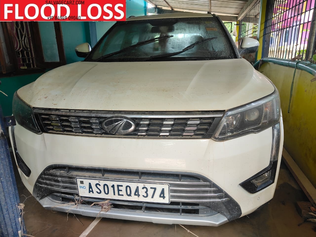 MAHINDRA M AND M XUV 300 1.2 W8 2021 PETROL