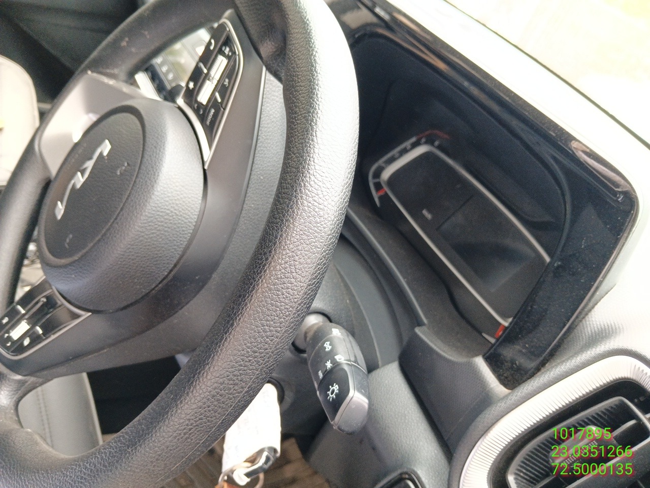 KIA MOTORS SONET D 1.5 HTK OPTION AT