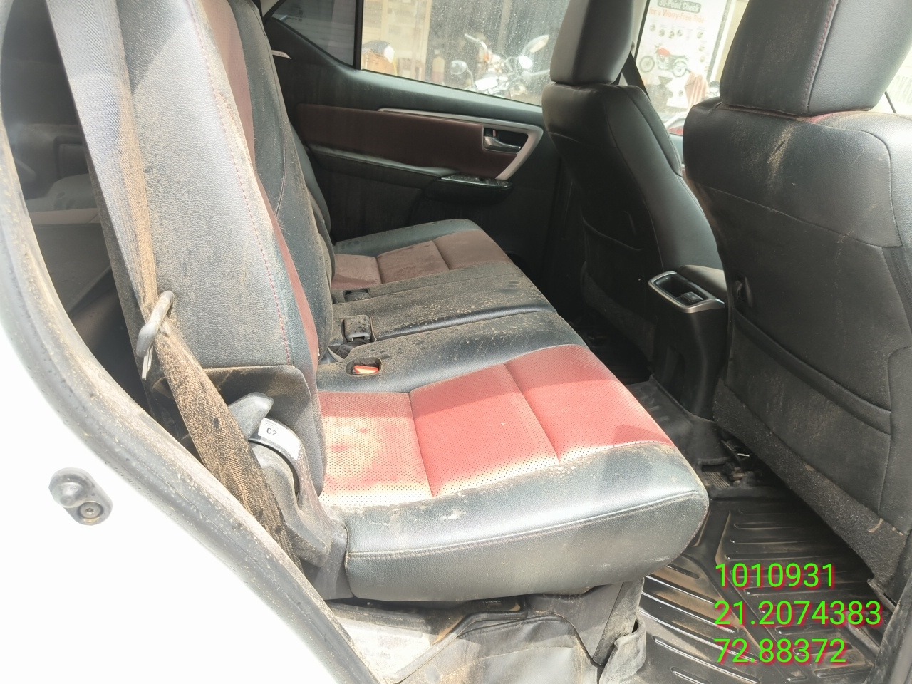 TOYOTA FORTUNER 2.8 LEGENDER 4X2 AT